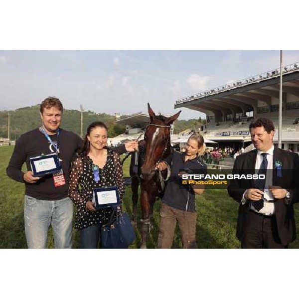 prize giving for Geox 61¡ Gp Lotteria - the Consolation Napoli, Agnano racetrack 2nd may 2010 ph. Stefano Grasso