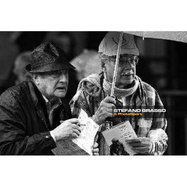 Racegoers at Capannelle racetrack Rome, 16th may 2010 ph. Stefano Grasso