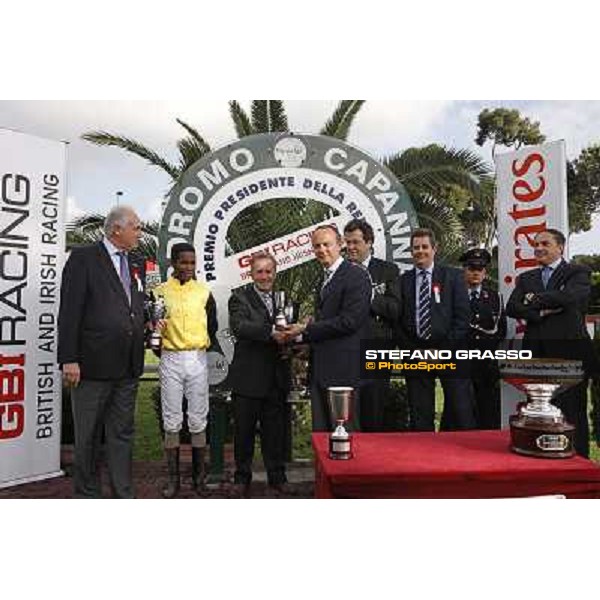 Prize giving ceremony of Premio Presidente della Repubblica GBI racing wons by Eduardo PEdroza with Querari Rome - Capannelle racetarck, 16th may 2010 ph. Stefano Grasso