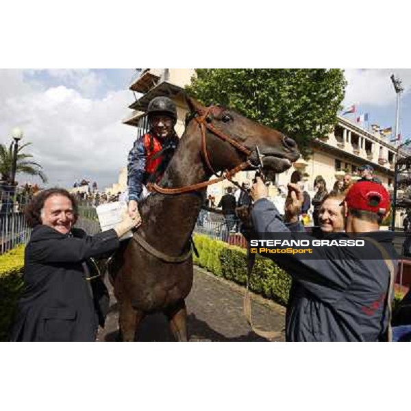 Riccardo Menichetti congratulates with Luca Maniezzi on Diocleziano after winning the Premio WWF Emirates Airline Rome - Capannelle racetarck, 16th may 2010 ph. Stefano Grasso