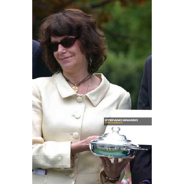Mrs. Niarchos owner of Divine Proportions, winner of Prix Morny Casinos Barriere Deauville, 22th august 2004 ph. Stefano Grasso