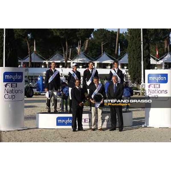 prize giving for The French Team winner of the Meydan Fei Nations Cup - 78¡ Csio Piazza di Siena Rome, 28th may 2010 ph. Stefano Grasso