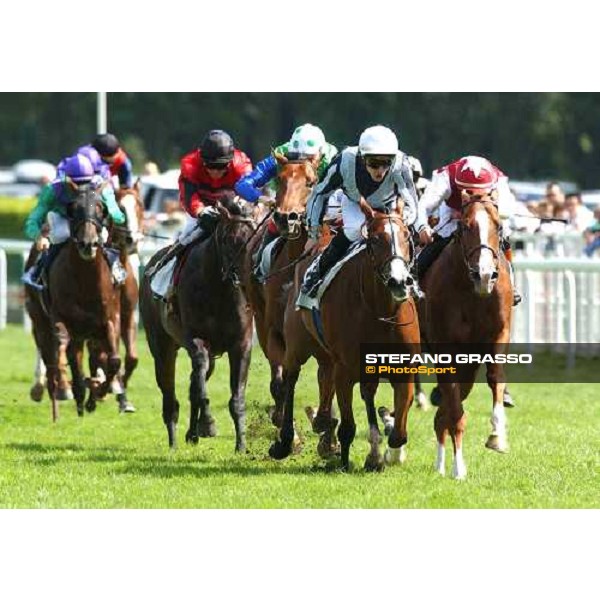 Christophe P.Lemaire on Divine Proportions leads at last 20 meters of Prix Morny Casinos Barriere Deauville, 22th august 2004 ph. Stefano Grasso