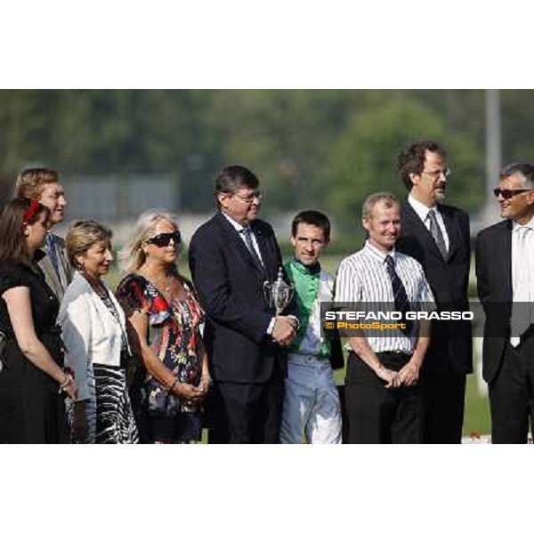 the prize giving ceremony of the Premio Carlo Vittadini Milan - San Siro racetrack, 30th may 2010 ph. Stefano Grasso