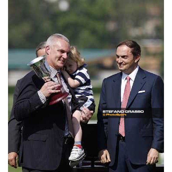 prize giving ceremony for the owner of Contredanse winner of the Oaks d\' Italia Milan - San Siro racetrack, 30th may 2010 ph. Stefano Grasso
