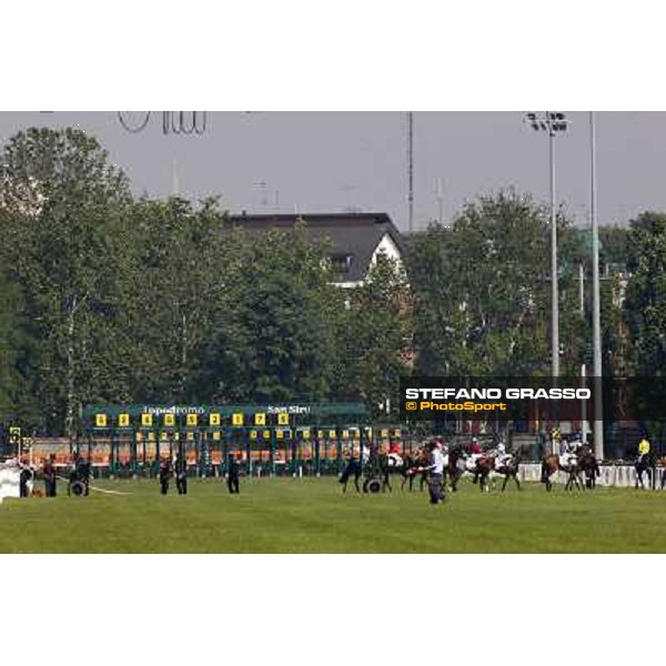 starting operations Milan - San Siro racetrack, 30th may 2010 ph. Stefano Grasso