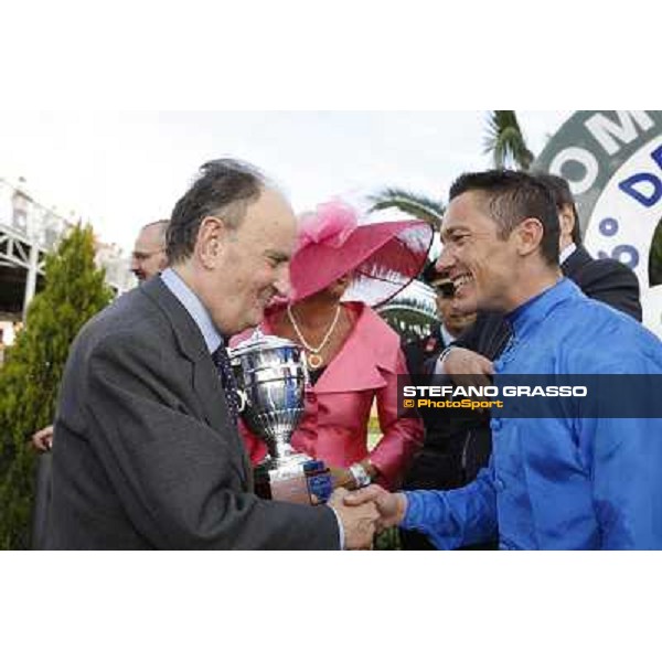 Frankie Dettori congratulates with Aldo Cirla as the breeder of Turati. 2nd in the 126° Derby Italiano Rome - Capannelle, 9th may 2009 ph.Stefano Grasso