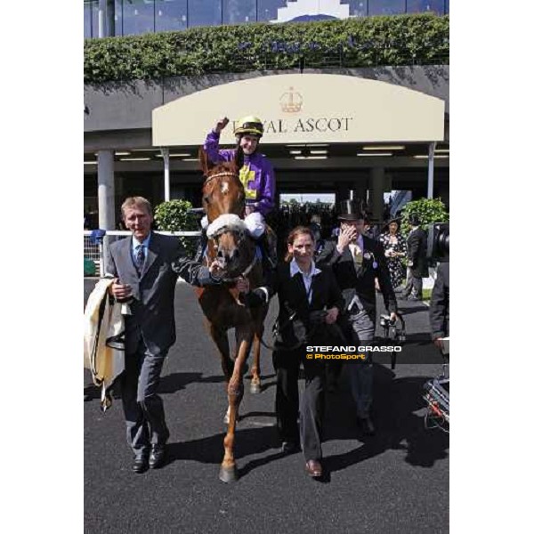 Pat Smullen on Rite of Passage winner of the Gold Cup Ascot, 17th june 2010 ph. Stefano Grasso