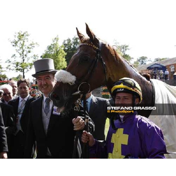 Pat Smullen, Rite of Passage and Dermot Weld winners of the Gold Cup Ascot, 17th june 2010 ph. Stefano Grasso