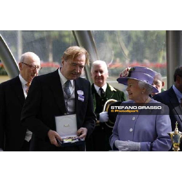 The Queen and Dermot Weld - Gold Cup Ascot, 17th june 2010 ph. Stefano Grasso