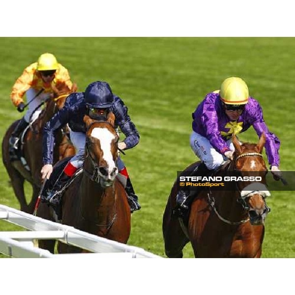 Pat Smullen on Rite of Passage wins the Gold Cup beating Johnny Murtagh on Age of Aquarius Ascot, 17th june 2010 ph. Stefano Grasso