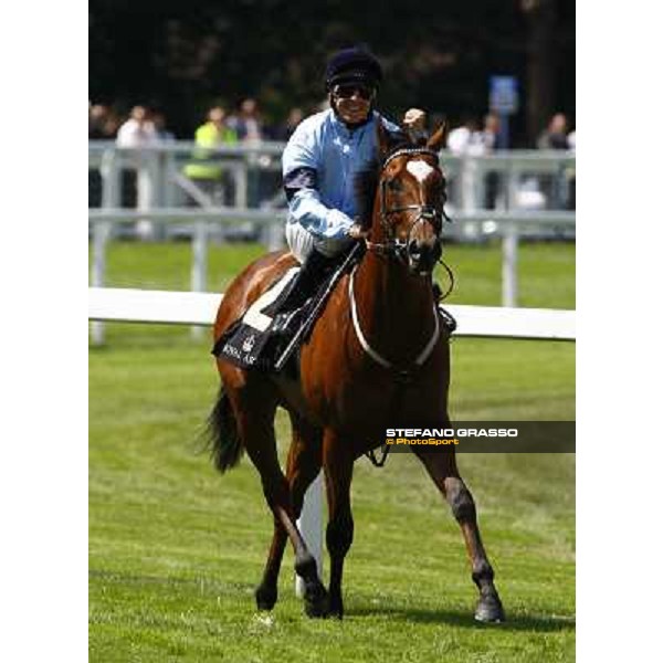 Eddie Ahern - Approve - The Norfolk Stakes Ascot, 17th june 2010 ph. Stefano Grasso