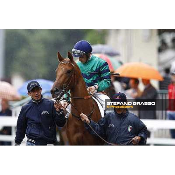 Dario Vargiu on Sadowa Destination in the paddock before winning the Premio Roberto Renzoni Milan, San Siro racetrack, 20th june 2010 ph. Stefano Grasso
