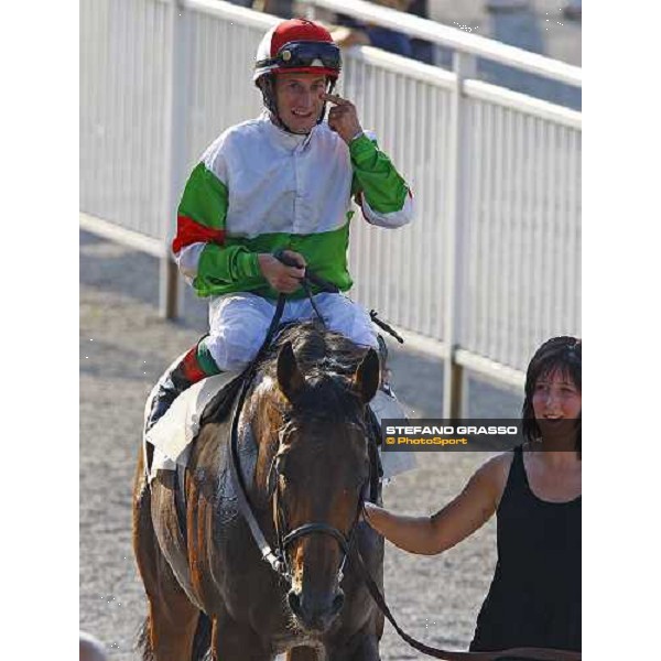 Mirco Demuro and Estejo after winning the Premio di Lombardia Milan - San Siro racetrack, 4th july 2010 ph. Stefano Grasso