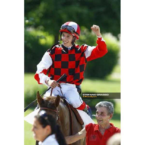 an happy Cristian Demuro on Moonlight Red after winning the Premio Mantovani Milan - San Siro racetrack, 4th july 2010 ph. Stefano Grasso