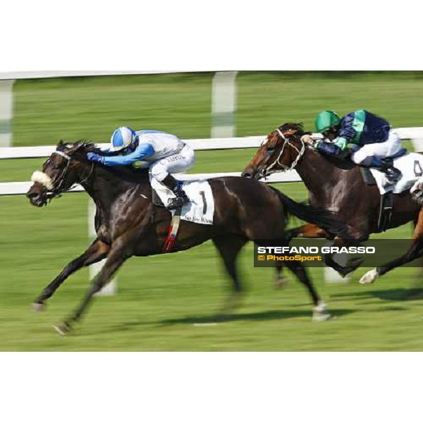 Umberto Rispoli on Gaudiana wins the Premio Mella Milan - San Siro racetrack, 4th july 2010 ph. Stefano Grasso