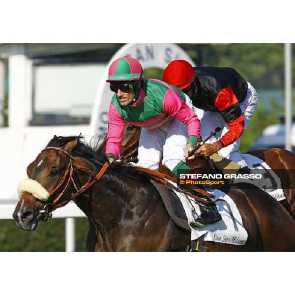 Mirco Demuro on Arneb wins the Premio Giuseppe de Montel beating Cisneros Milan - San Siro racetrack, 4th july 2010 ph. Stefano Grasso