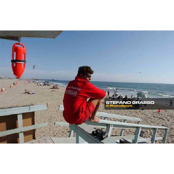 a baywatcher in Santa Monica beach Los Angeles 4th september 2004 ph. Stefano Grasso