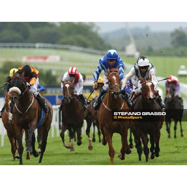 \'Nayyr, in the middle, wins the Lannox Stakes - group 2 Glorious Goodwood, 1st day, july 29 2003-ph.Stefano Grasso\' 
