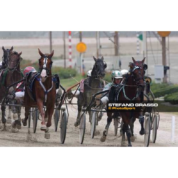 Gran Premio delle Aste Open - finish line Pippo Gubellini at left with Everglades As beats Andrea Guzzinati with Expo Bi Milan, 12th september 2004 ph. Stefano Grasso