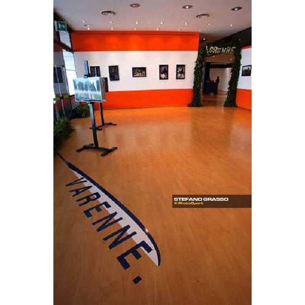 Varenne\'s photographic exibition by Stefano Grasso at the club house of San Siro racetrack- Art Direction by arch. Claudia Bellini Milan, 12th september 2004 ph. Stefano Grasso