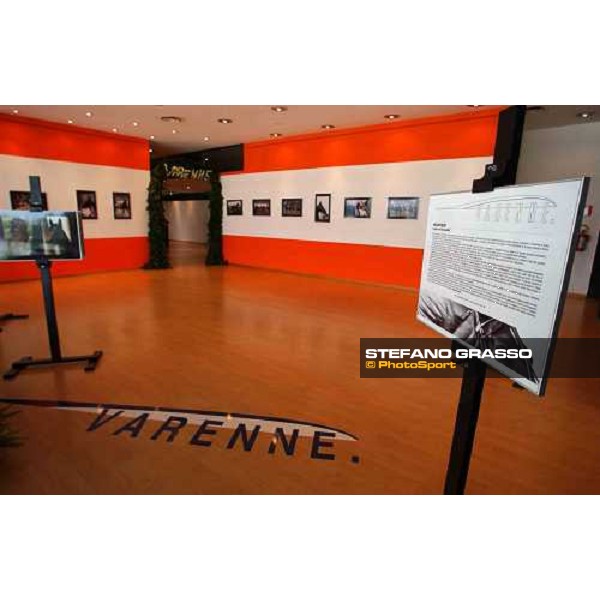 Varenne\'s photographic exibition by Stefano Grasso at the club house of San Siro racetrack- Art Direction by arch. Claudia Bellini Milan, 12th september 2004 ph. Stefano Grasso