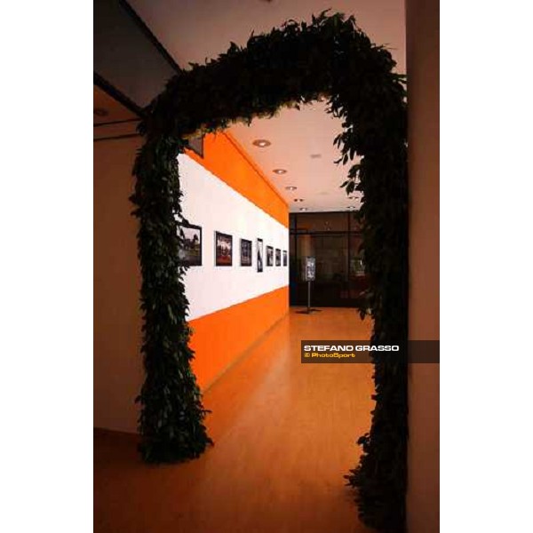 Varenne\'s photographic exibition by Stefano Grasso at the club house of San Siro racetrack- Art Direction by arch. Claudia Bellini Milan, 12th september 2004 ph. Stefano Grasso