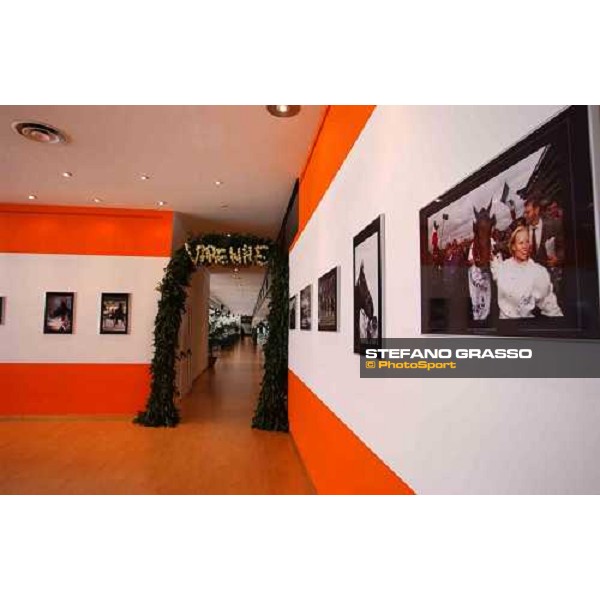 Varenne\'s photographic exibition by Stefano Grasso at the club house of San Siro racetrack- Art Direction by arch. Claudia Bellini Milan, 12th september 2004 ph. Stefano Grasso