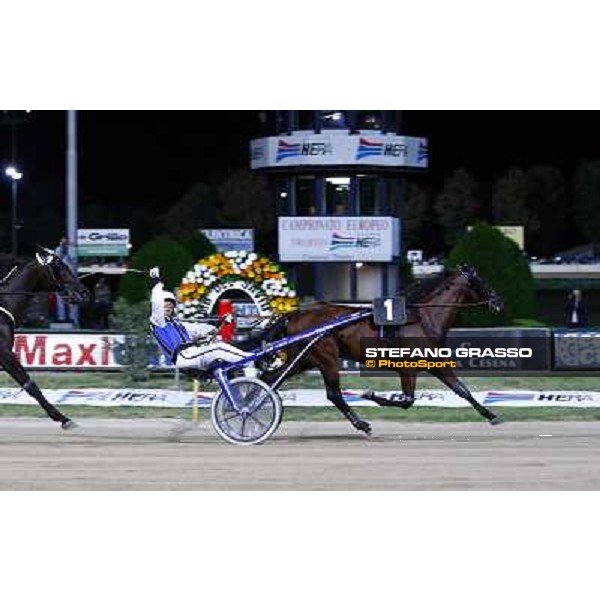 Maik Esper with Looney Tunes wins the final of the Campionato Europeo 2010 beating Enrico B ellei with Italiano Cesena, 4th sept. 2010 ph.Stefano Grasso