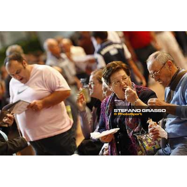 Racegoers at the Campionato Europeo 2010 Cesena, 4th sept. 2010 ph.StefanoGrasso