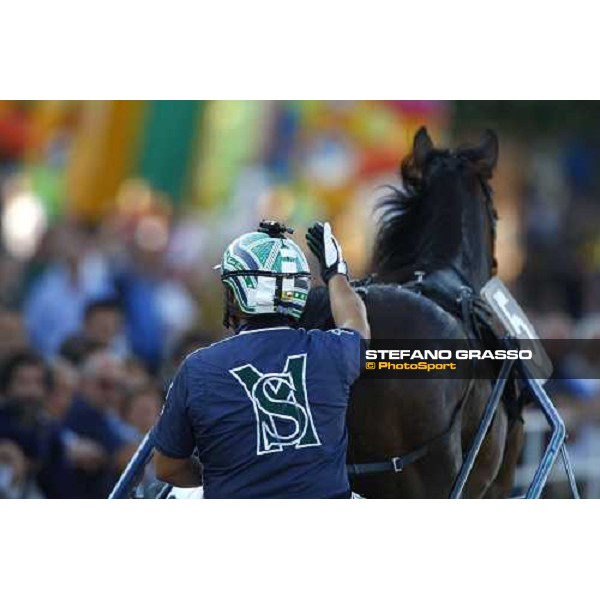 Marco Smorgon and Non Solo Bar parade after winning the Gran Premio avv. Carlo Marangoni Torino - Stupinigi racetrack, 12th sept. 2010 ph. Stefano Grasso