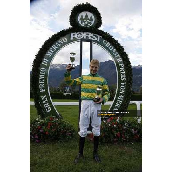 James Reveley and Rigoureux win the 71¡ Gran Premio Merano Forst Merano - Maia, 26th sept. 2010 ph. Stefano Grasso