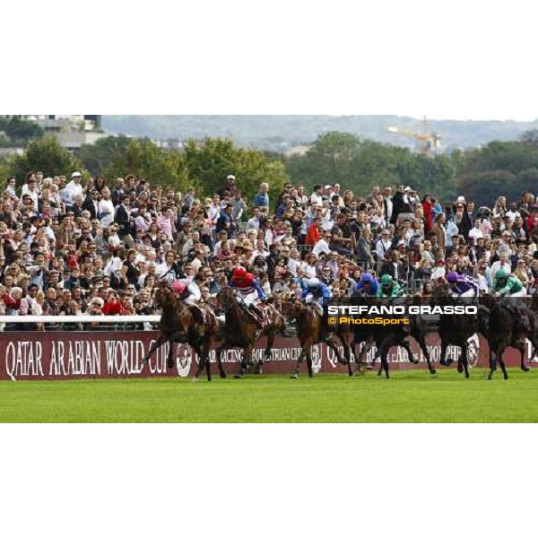 Ryan Moore and Workforce win the Qatar Prix de l\'Arc de Triomphe beating Nakayama Festa Paris - Longchamp, 3rd oct. 2010 ph. Stefano Grasso