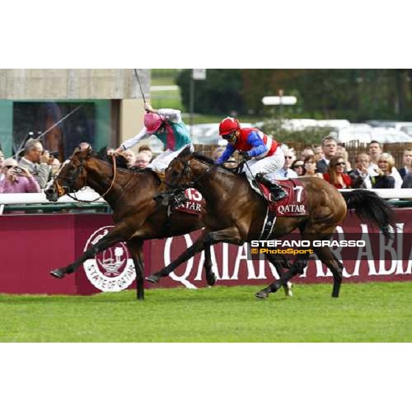 Ryan Moore and Workforce win the Qatar Prix de l\'Arc de Triomphe beating Nakayama Festa Paris - Longchamp, 3rd oct. 2010 ph. Stefano Grasso