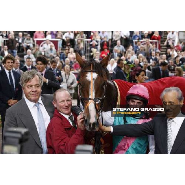 Ryan Moore and Workforce win the Qatar Prix de l\'Arc de Triomphe beating Nakayama Festa Paris - Longchamp, 3rd oct. 2010 ph. Stefano Grasso