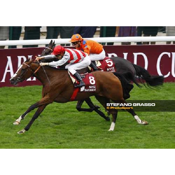 Lily of the Valley and Mendizabal win the Nyse Euronext Prix de l\' Opera Paris - Longchamp, 3rd oct. 2010 ph. Stefano Grasso