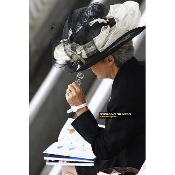 Portraits and Emotions from the Qatar Prix de l\'Arc de Triomphe Paris - Longchamp, 3rd oct. 2010 ph. Stefano Grasso
