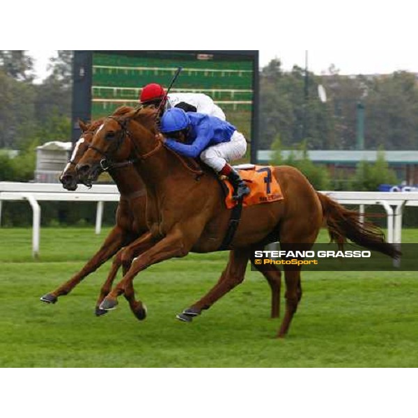 Frankie Dettori on Rio de la Plata wins the Premio Vittorio di Capua beating Vanjura Milan - San Siro racetrack, 9th october 2010 ph. Stefano Grasso