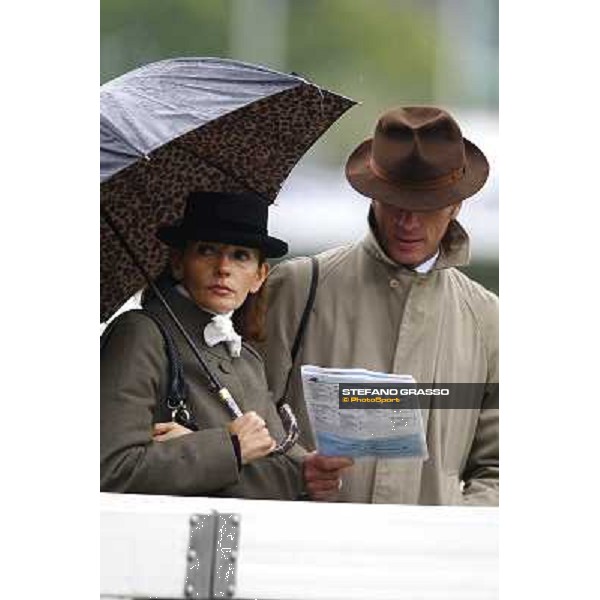 racegoers at San Siro Milan - San Siro racetrack, 17th oct. 2010 ph. Stefano Grasso