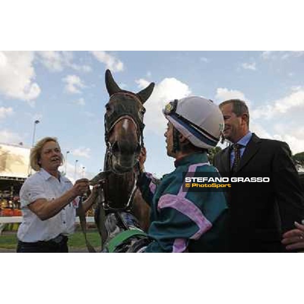 Maurizio Guarnieri congratulates with Umberto Rispoli on Aoife Alainn after winning the Premio Lydia Tesio Rome, Capannelle racetrack 24th oct. 2010 ph. Stefano Grasso