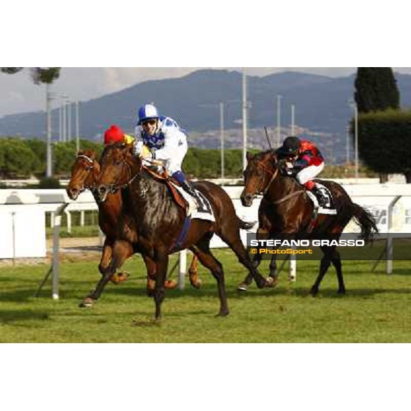 Christian Demuro on Ransom Hope wins the Premio Nearco Rome, Capanelle racetrack, 24th oct. 2010 ph. Stefano Grasso