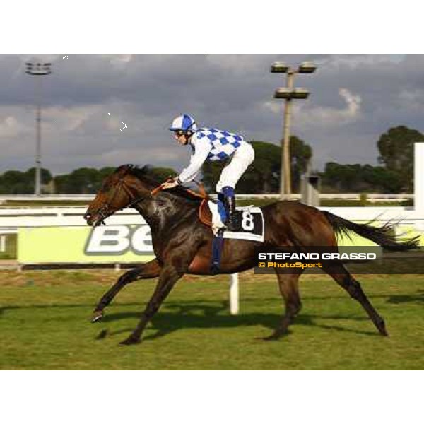 Christian Demuro on Ransom Hope wins the Premio Nearco Rome, Capanelle racetrack, 24th oct. 2010 ph. Stefano Grasso