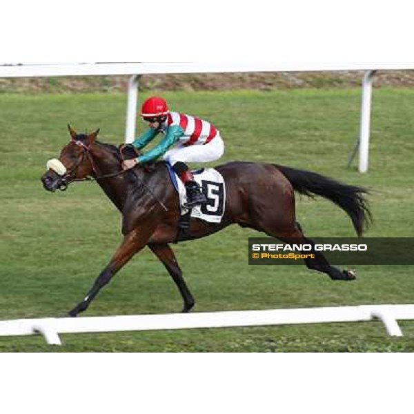 Fabio Branca on Good Karma wins the Premio Ubaldo Pandolfi Rome, Capanelle racetrack, 24th oct. 2010 ph. Stefano Grasso