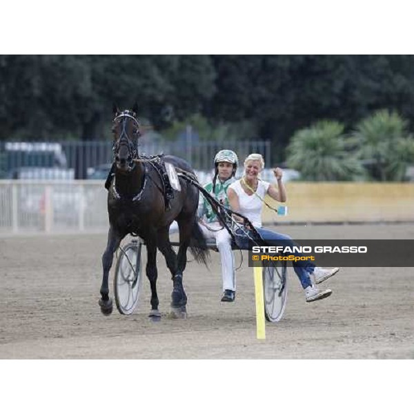 Andrea Guzzinati, Nadir Kronos and his groom parading after winning the 83¡ Italian Trotting Derby Roma, 10th oct. 2010 ph. Stefano Grasso