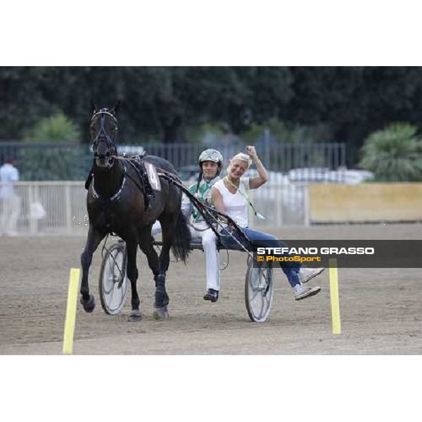 Andrea Guzzinati, Nadir Kronos and his groom parading after winning the 83¡ Italian Trotting Derby Roma, 10th oct. 2010 ph. Stefano Grasso