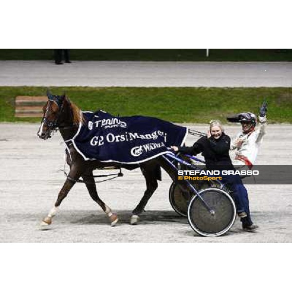 Roberto Vecchione with Nesta Effe wins the Gran Premio Paolo e Orsino Orsi Mangelli Milan, San Siro racetrack 1st nov. 2010 ph. Stefano Grasso