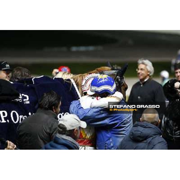 Roberto Vecchione with Nesta Effe wins the Gran Premio Paolo e Orsino Orsi Mangelli Milan, San Siro racetrack 1st nov. 2010 ph. Stefano Grasso