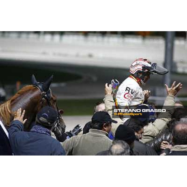 Roberto Vecchione with Nesta Effe wins the Gran Premio Paolo e Orsino Orsi Mangelli Milan, San Siro racetrack 1st nov. 2010 ph. Stefano Grasso