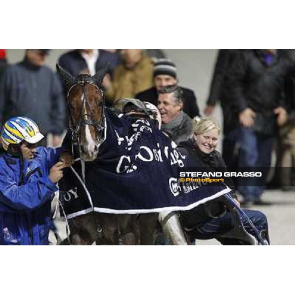 Roberto Vecchione with Nesta Effe wins the Gran Premio Paolo e Orsino Orsi Mangelli Milan, San Siro racetrack 1st nov. 2010 ph. Stefano Grasso