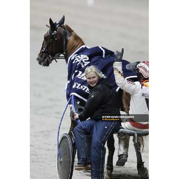 Roberto Vecchione with Nesta Effe wins the Gran Premio Paolo e Orsino Orsi Mangelli Milan, San Siro racetrack 1st nov. 2010 ph. Stefano Grasso